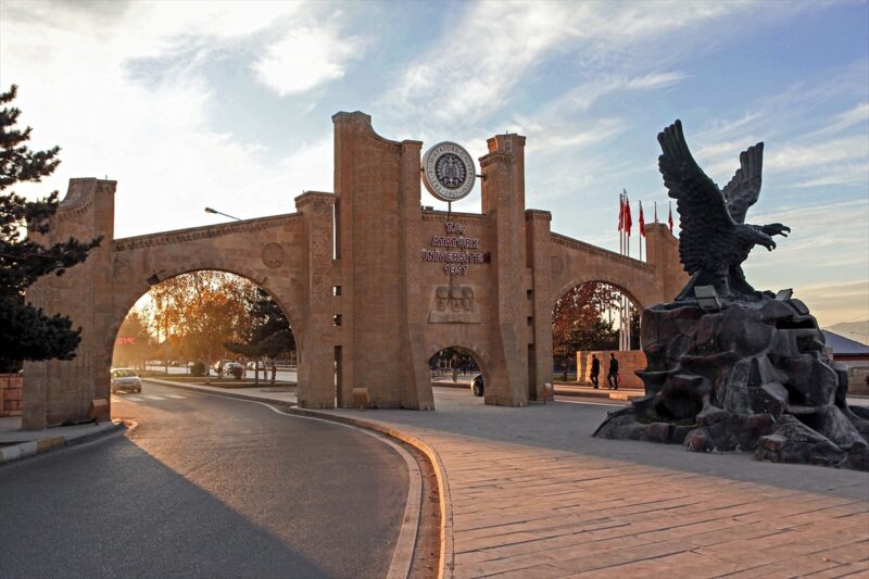 Atatürk üniversitesi akademisyen alım ilanı